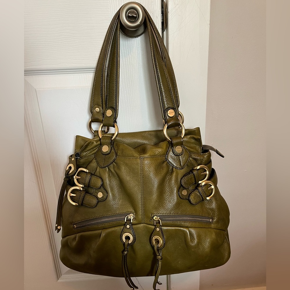 B. Makowsky satchel